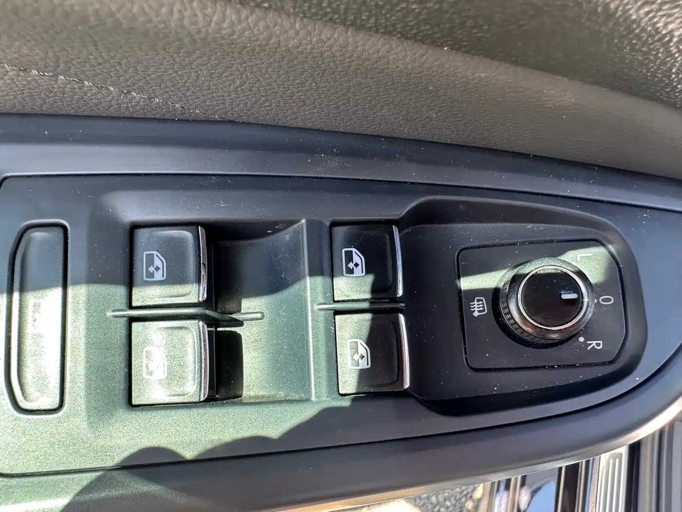Volkswagen Passat 2022 280TSI Elite Edition фото 8