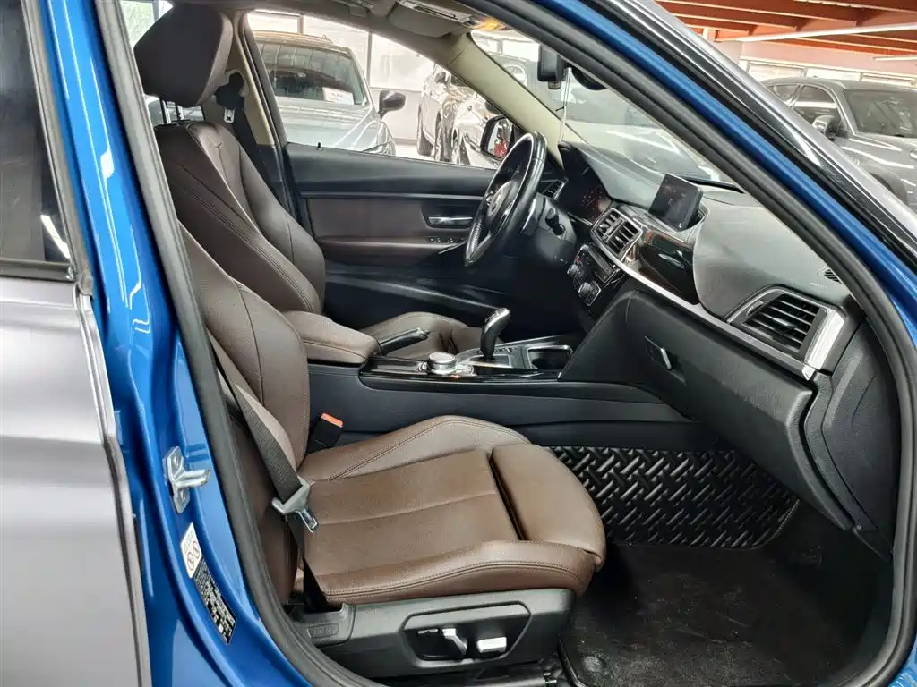 BMW 3 Series 2019 320Li M Luxury Package фото 10