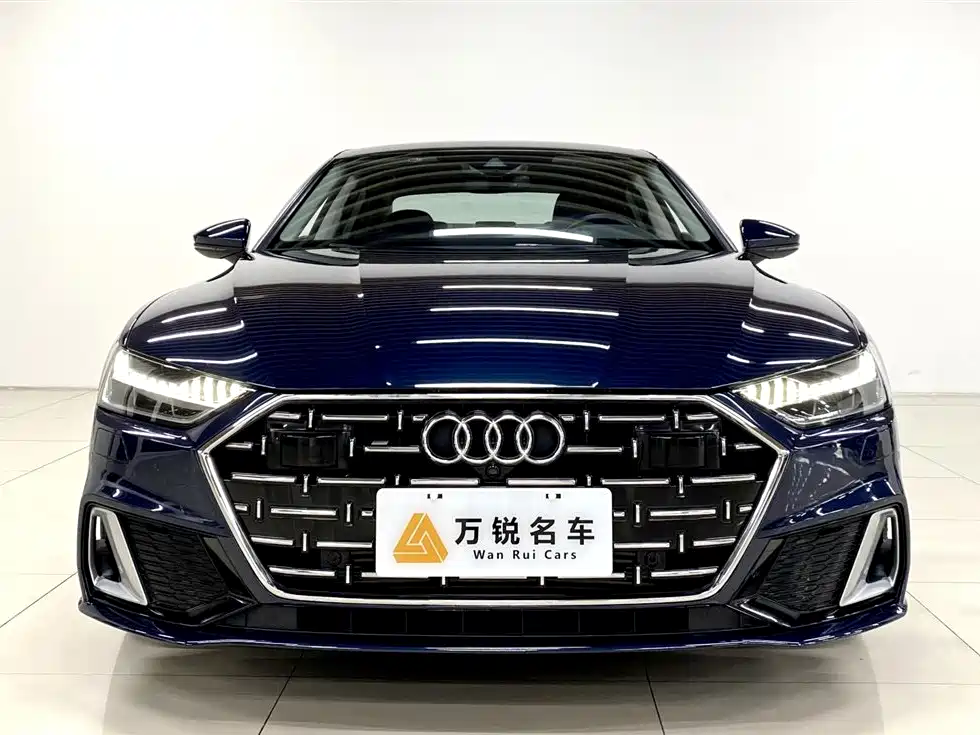 Audi A7L 2022 45 TFSI S-line Future Dream Edition фото 2