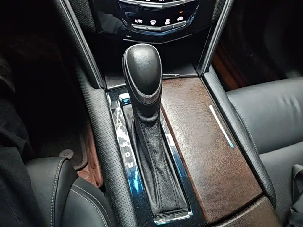 Cadillac XTS 2018 28T Elite фото 14
