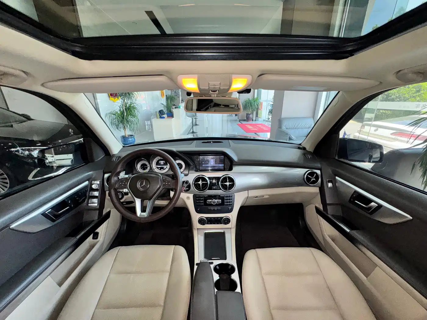 Mercedes-Benz GLK-Class 2013 GLK 300 4MATIC Fashion фото 16