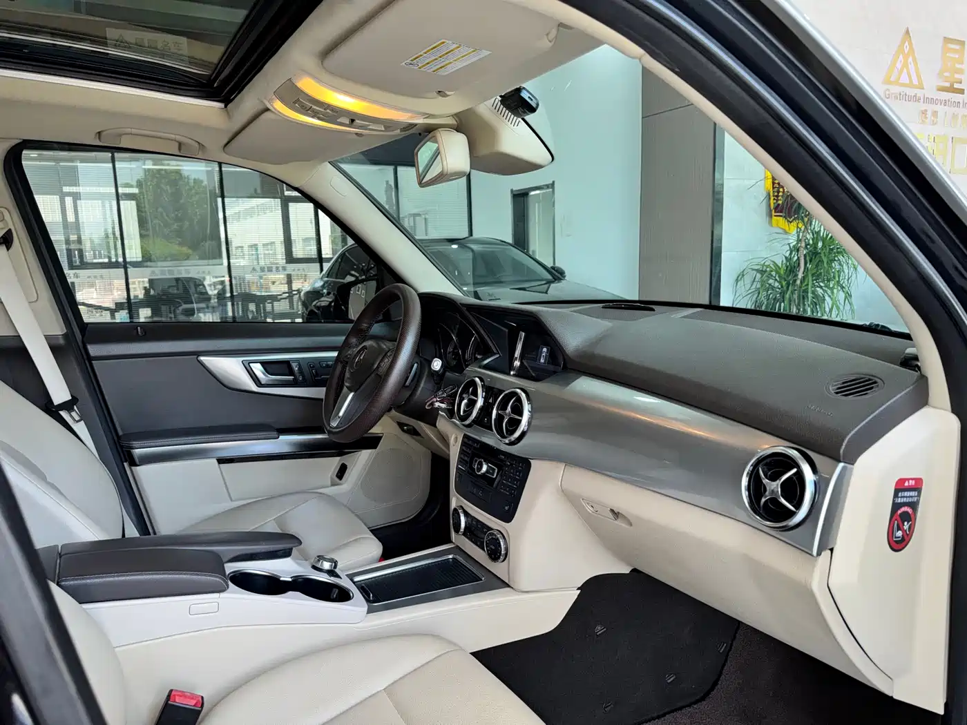 Mercedes-Benz GLK-Class 2013 GLK 300 4MATIC Fashion фото 14