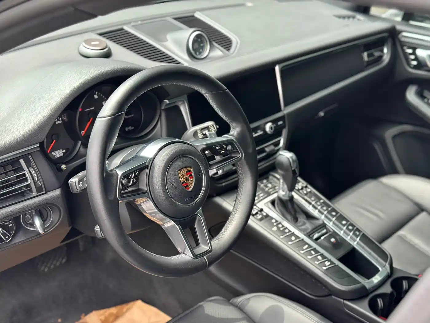 Porsche Macan 2018 Macan 2.0T фото 9