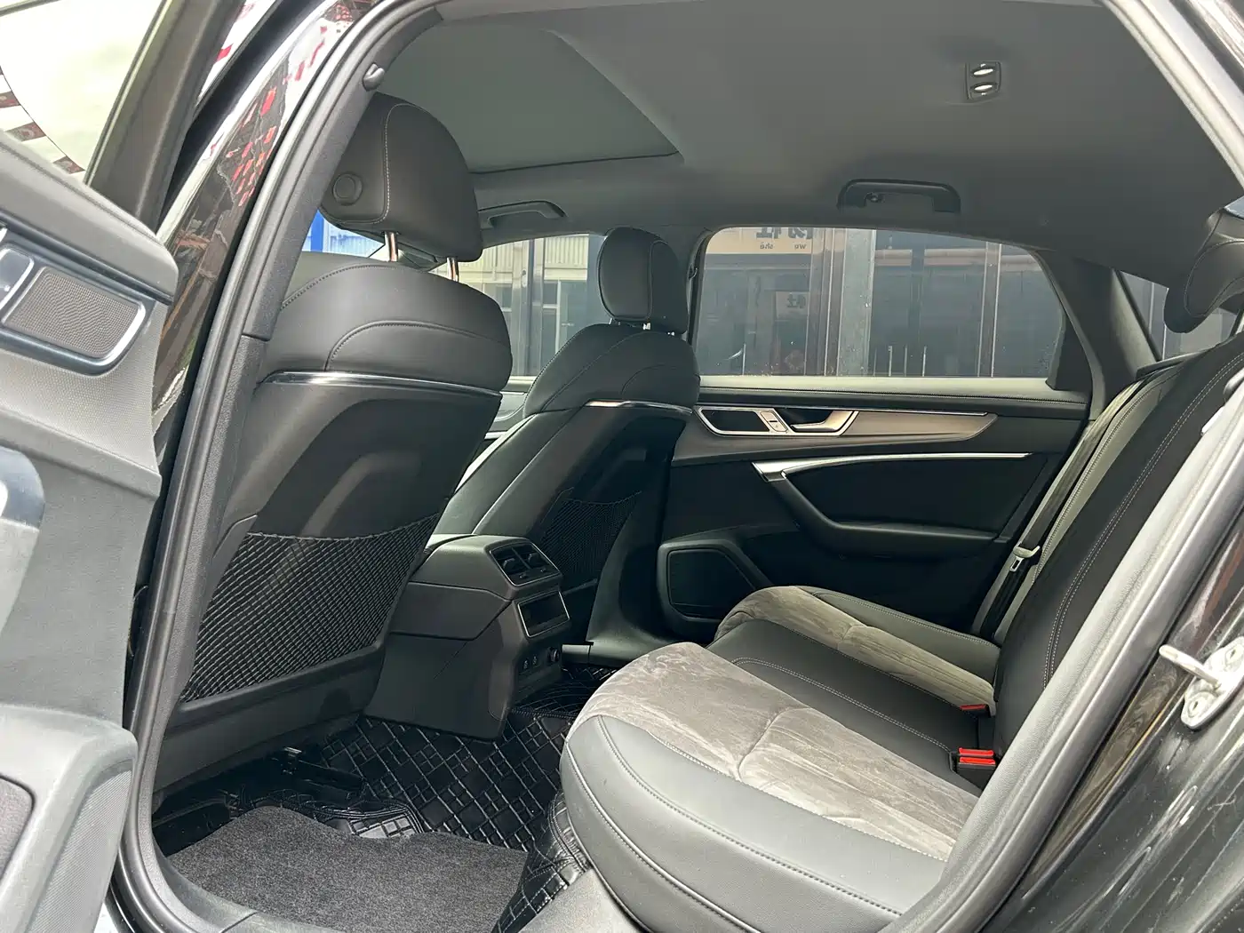 Audi A6L 2024 40 TFSI Luxury Dynamic фото 6