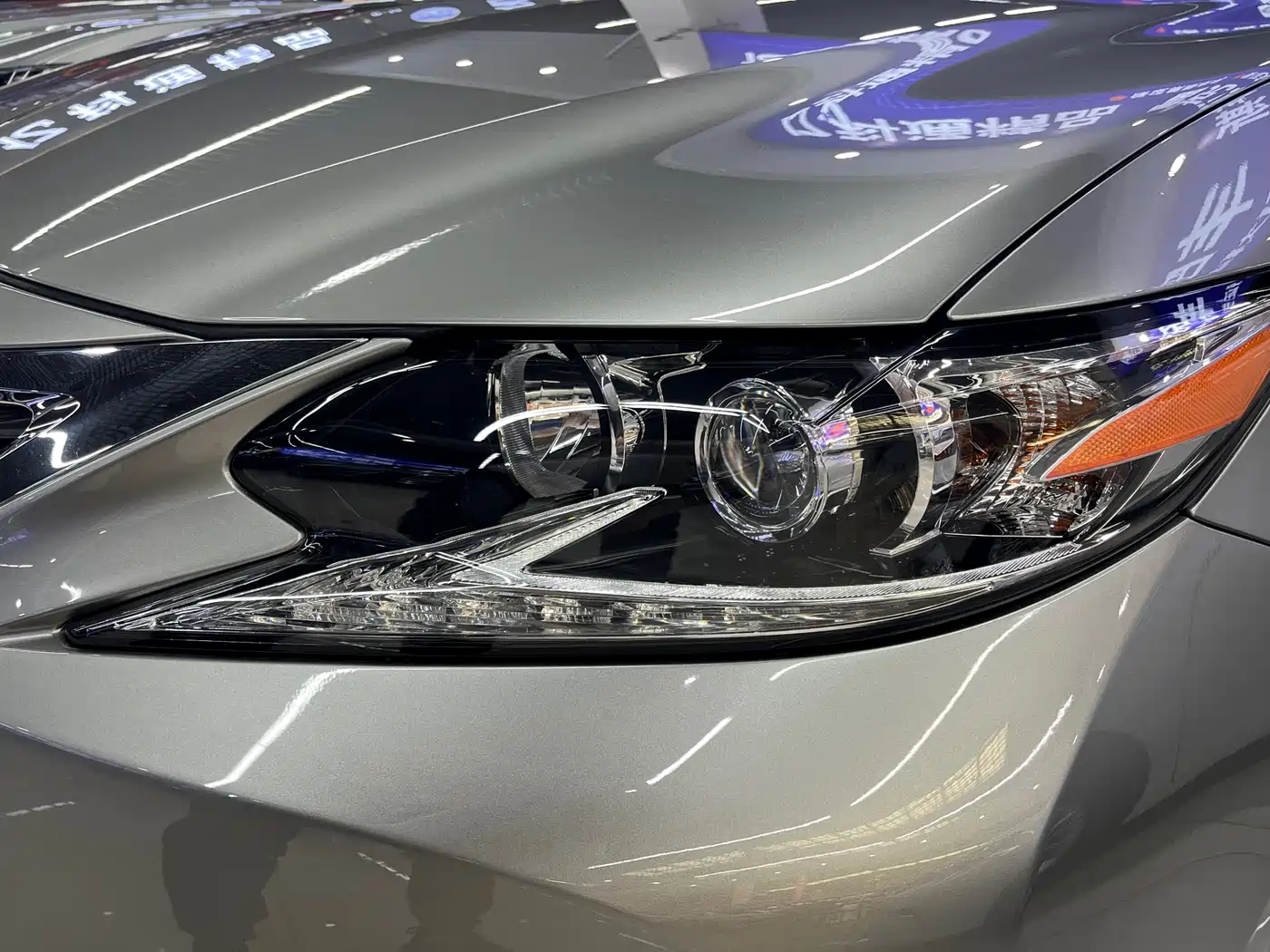 Lexus ES 2015 200 Elite Edition фото 16
