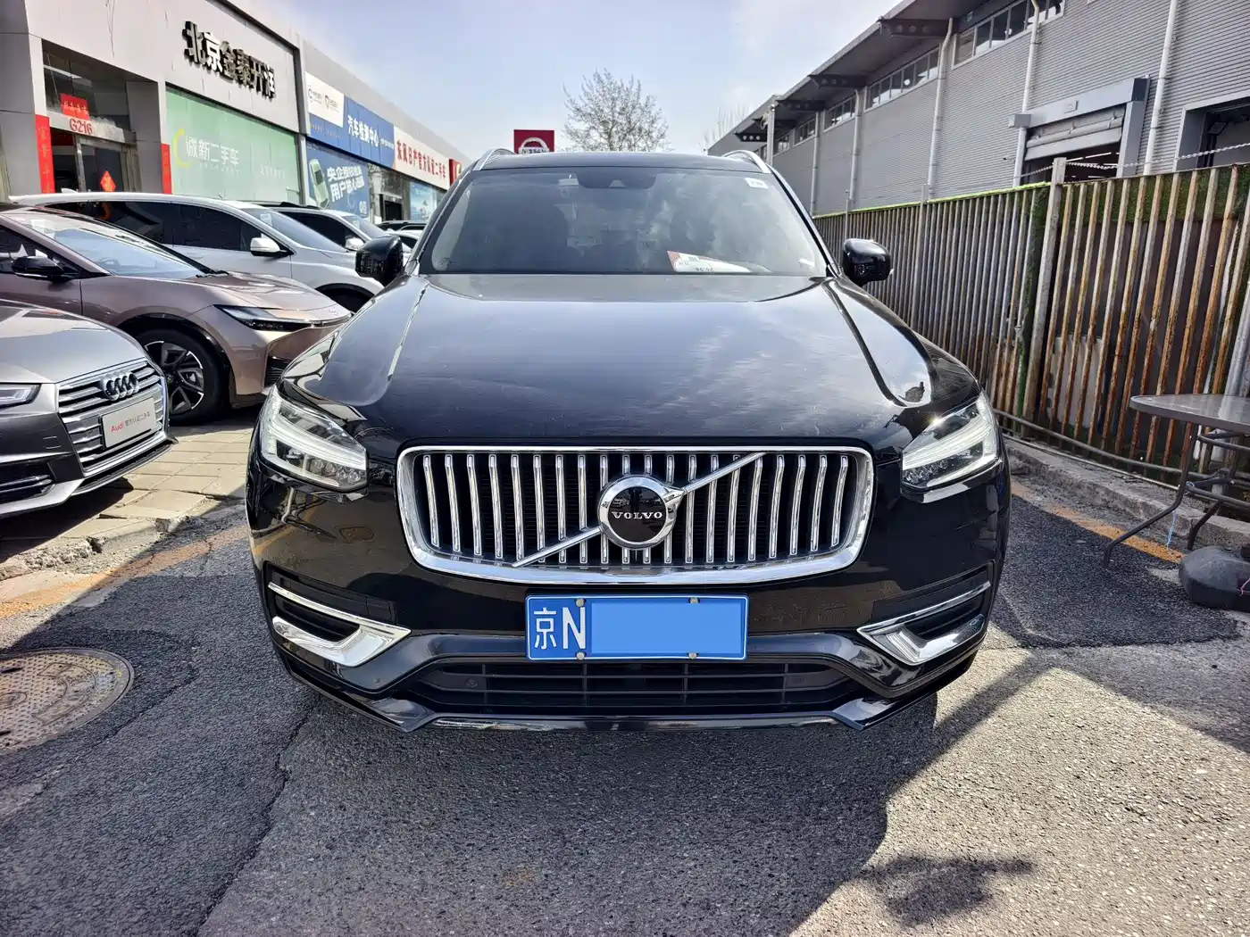 VOLVO XC90