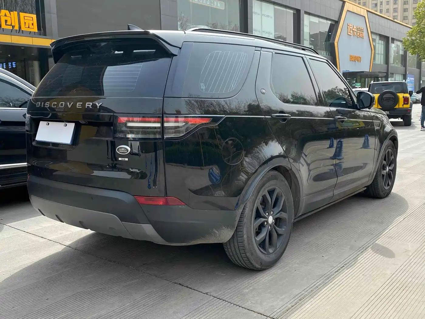 Land Rover Discovery 2017 3.0 SC V6 SE фото 7