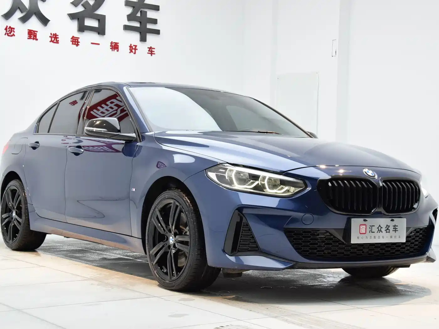 BMW 1 Series 2021 125i M Sport Black Night Edition фото 3