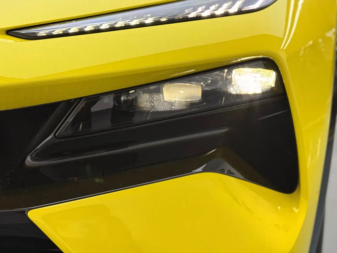 Lotus Cars ELETRE 2025 600 Luxury фото 26