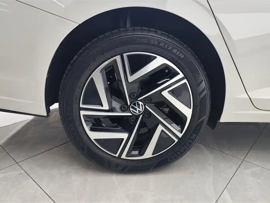 Volkswagen Sagitar 2024 300TSI DSG Surpass Edition фото 6