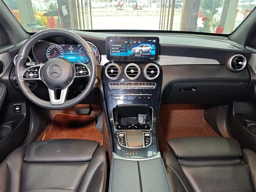 Mercedes-Benz GLC 2020 Facelift GLC 260 L 4MATIC Dynamic фото 14