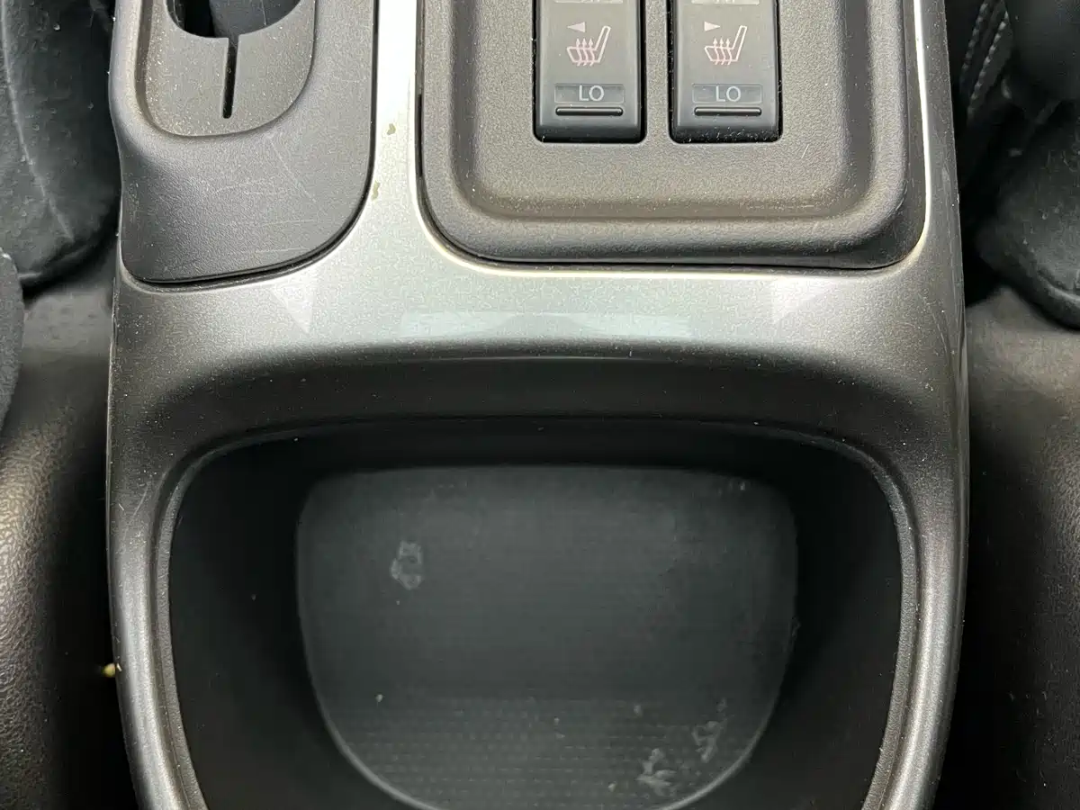 Infiniti ESQ 2016 2014 1.6L Free Edition