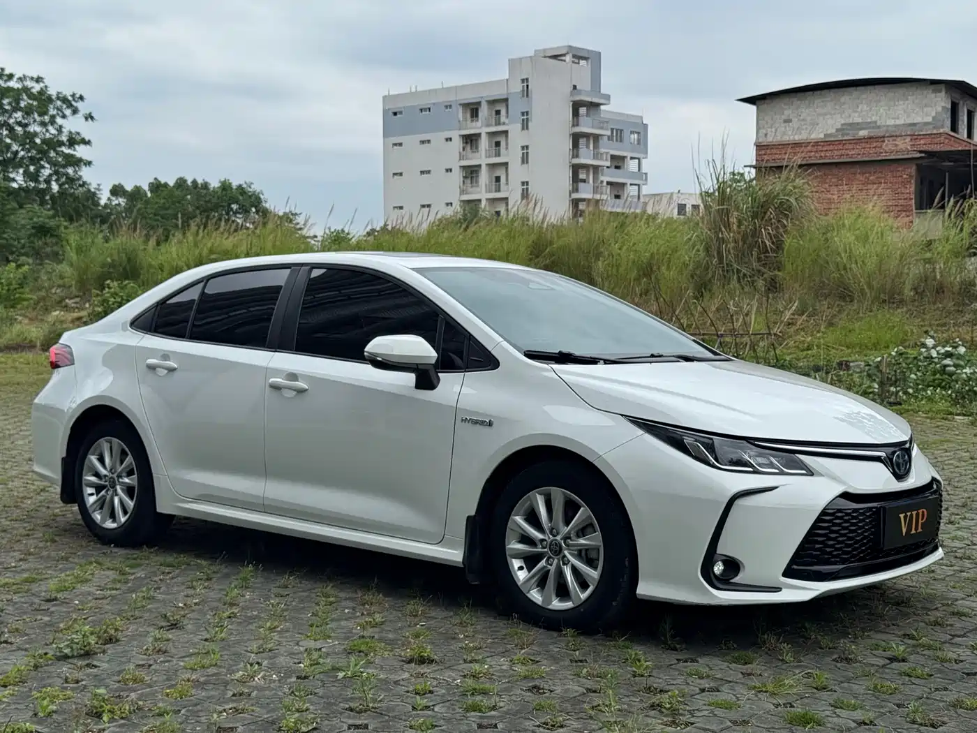 Toyota Corolla 2023 1.8L Smart Hybrid Dual Engine Elite Edition фото 3
