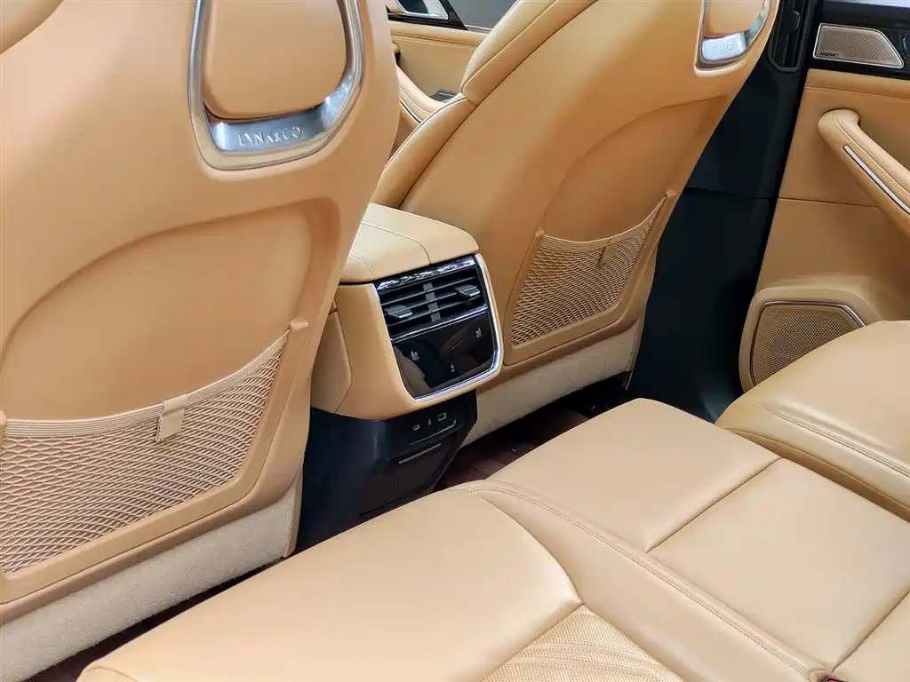 Lynk & Co 09 2024 2.0T 4WD Global Version 7-seater фото 9
