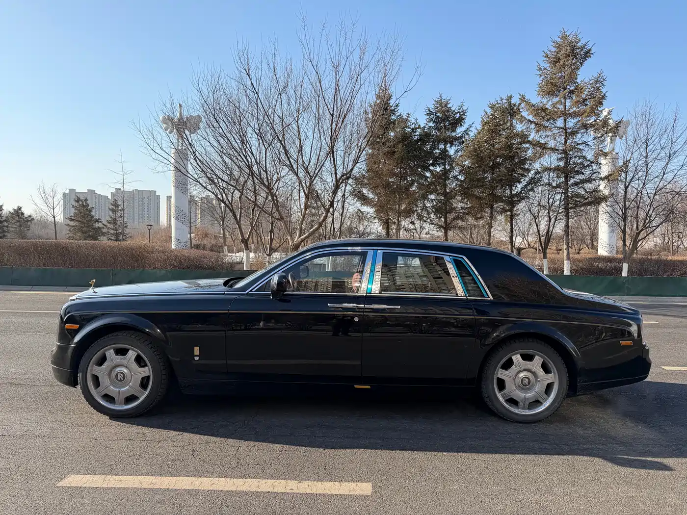 Rolls-Royce Phantom фото 17