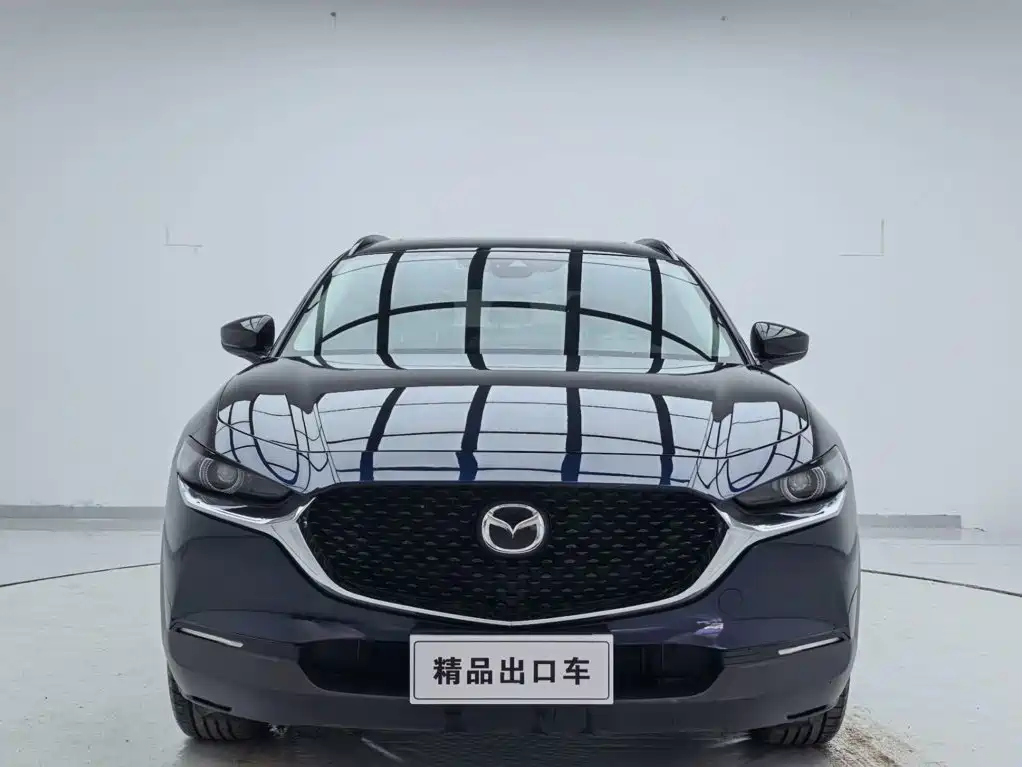 Photo 2 - Mazda CX-30