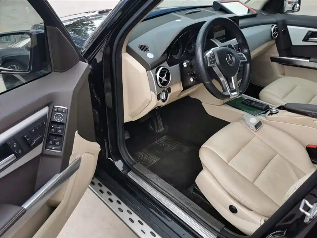 Mercedes-Benz GLK-Class 2015 GLK 260 4MATIC Dynamic Ultimate Edition фото 12