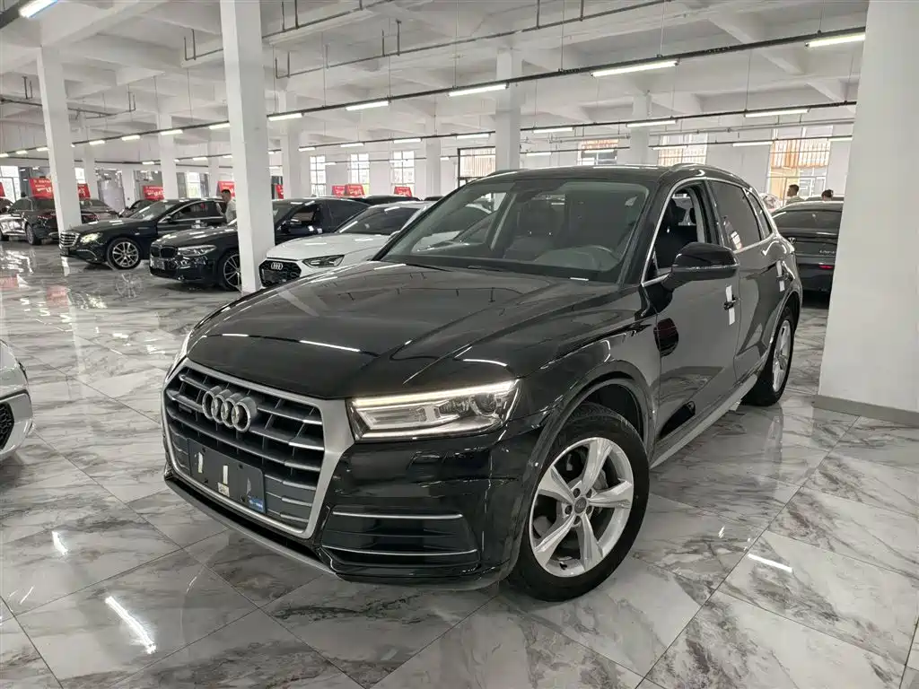 Audi Q5L 2020 Facelift 40 TFSI Honor Progressive фото 2