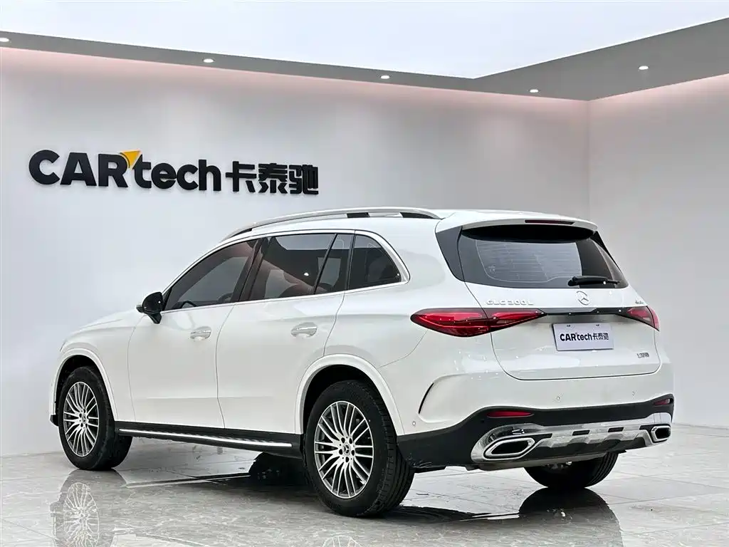 Mercedes-Benz GLC 2023 GLC 300 L 4MATIC Sport 5-Seater фото 3
