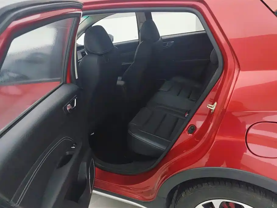 Photo 11 - Geely Vision X3
