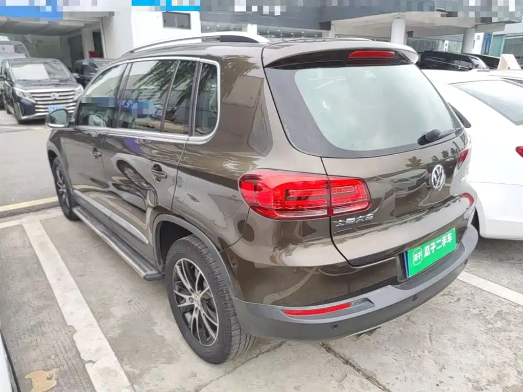 Volkswagen Tiguan 2015 1.8TSI Automatic 2WD Highline фото 5