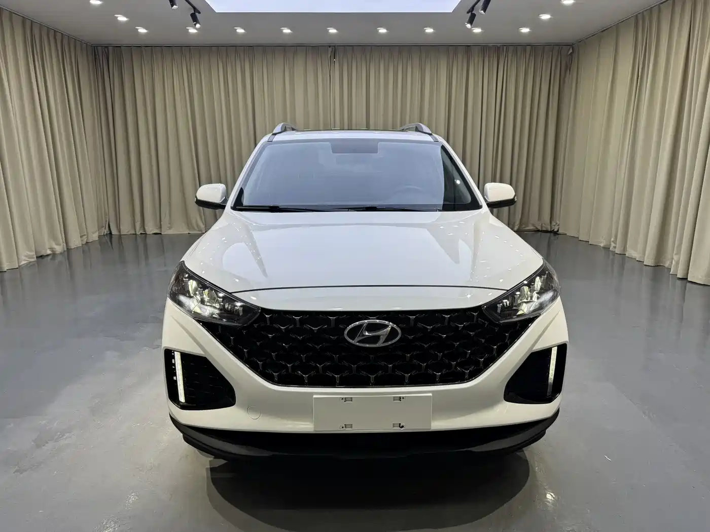 Hyundai Beijing Hyundai ix35 2021 240TGDi DCT 2WD GLS Leading Edition фото 2