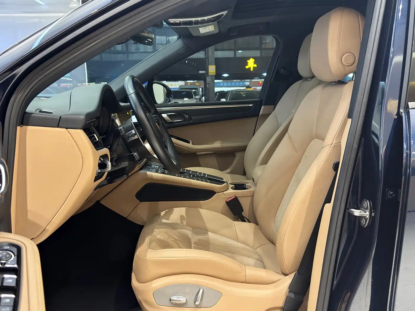 Porsche Macan 2018 Macan 2.0T фото 12