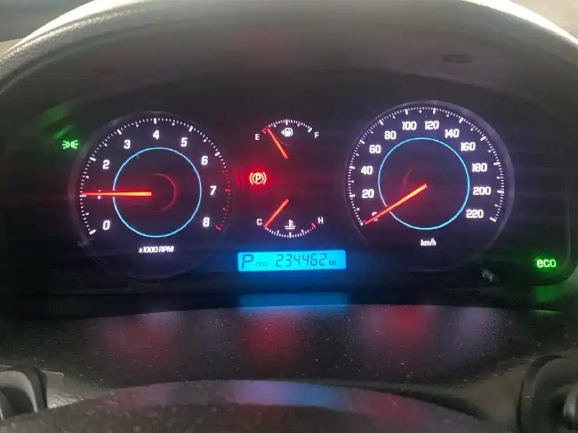 Chevrolet Captiva 2013 2.4L 2WD Urban Edition 7-seater фото 12