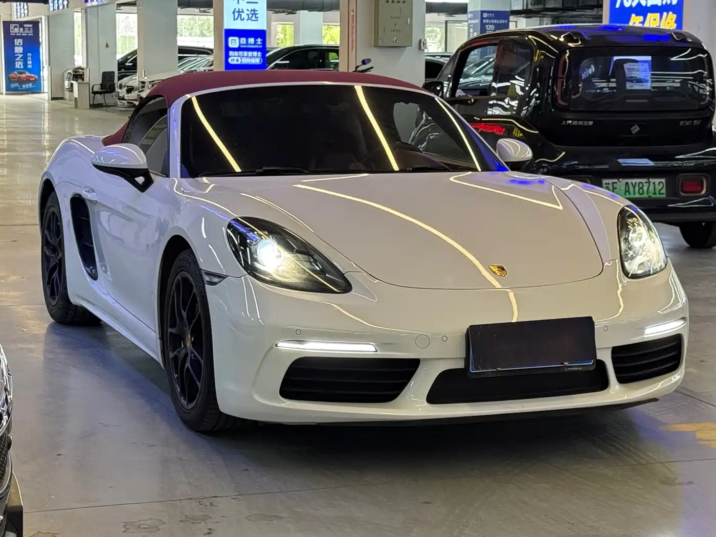Porsche 718 2018 Boxster 2.0T фото 3
