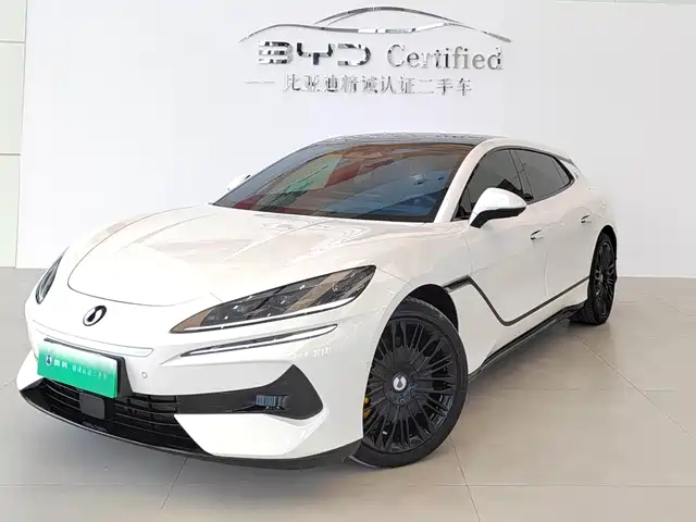 Denza Z9GT 2024