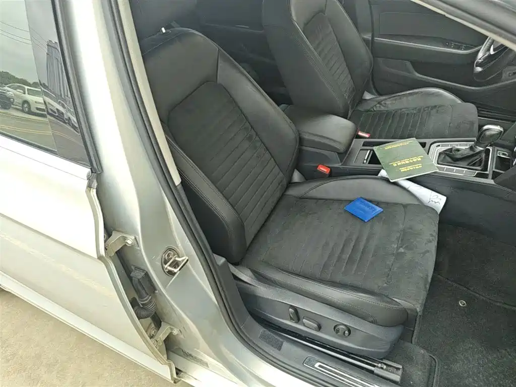 Volkswagen Magotan 2018 330TSI DSG Luxury фото 25