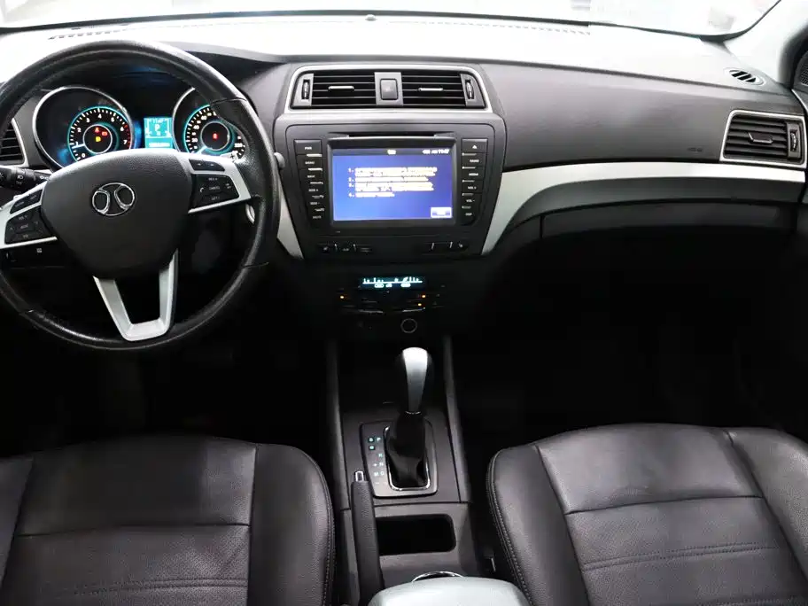BAIC Senova X65 2015 2015 2.0T Automatic Elite