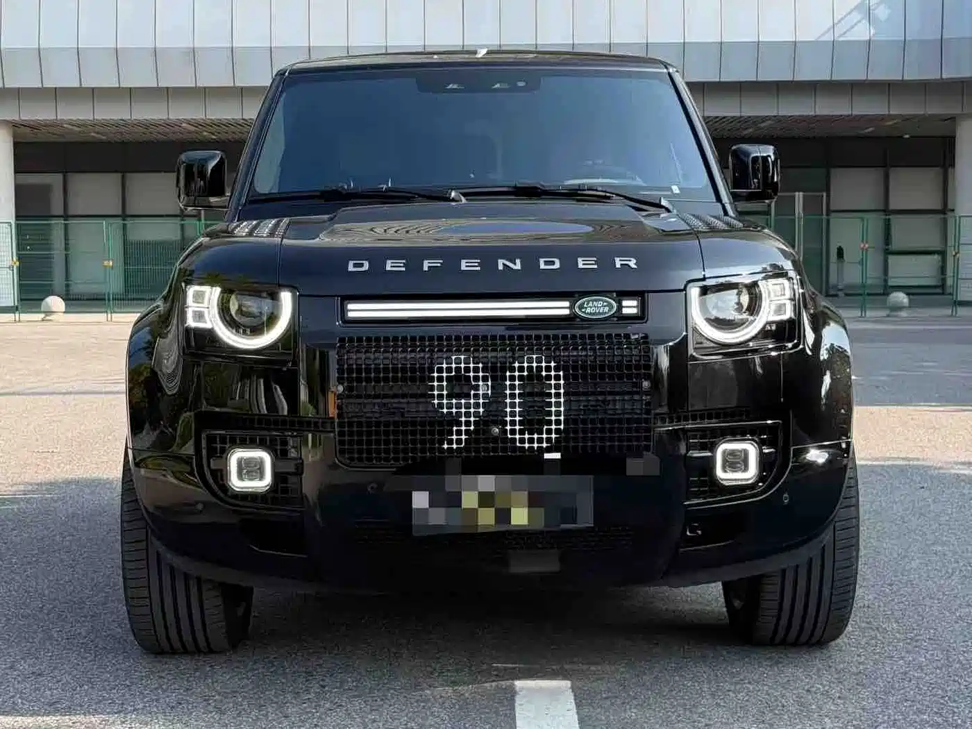 Фото 2 - Land Rover Defender