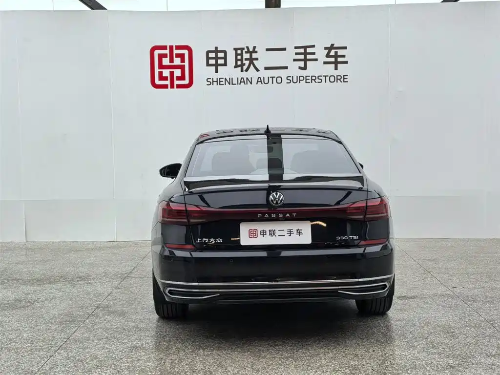 Volkswagen Passat 2023 330TSI Starlight Elite Edition фото 2