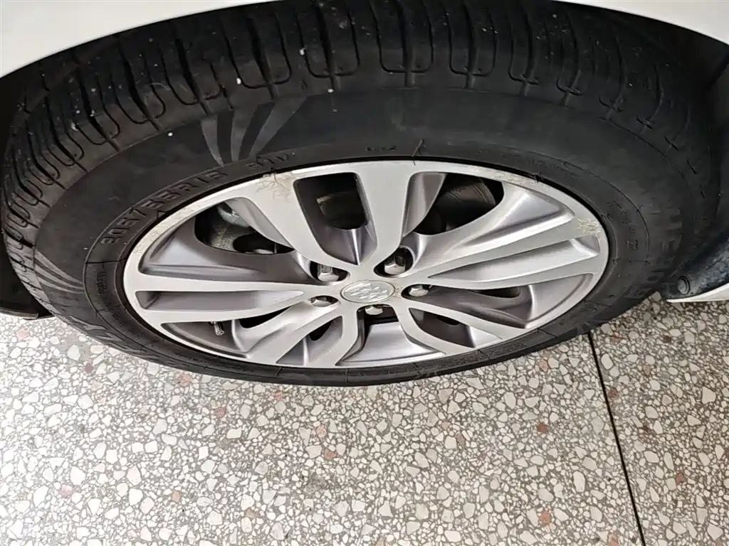 Buick Excelle 2019 18T Auto Connected Elite China VI фото 25