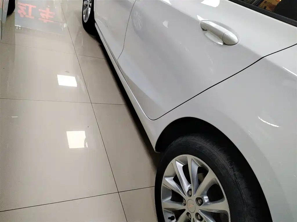 Chevrolet Cruze 2017 1.5L Automatic Pioneer Sunroof фото 22