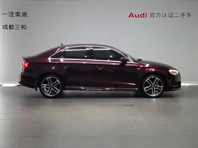 Audi A3 2018 30th Anniversary Limousine 35 TFSI Fashion — фото 3