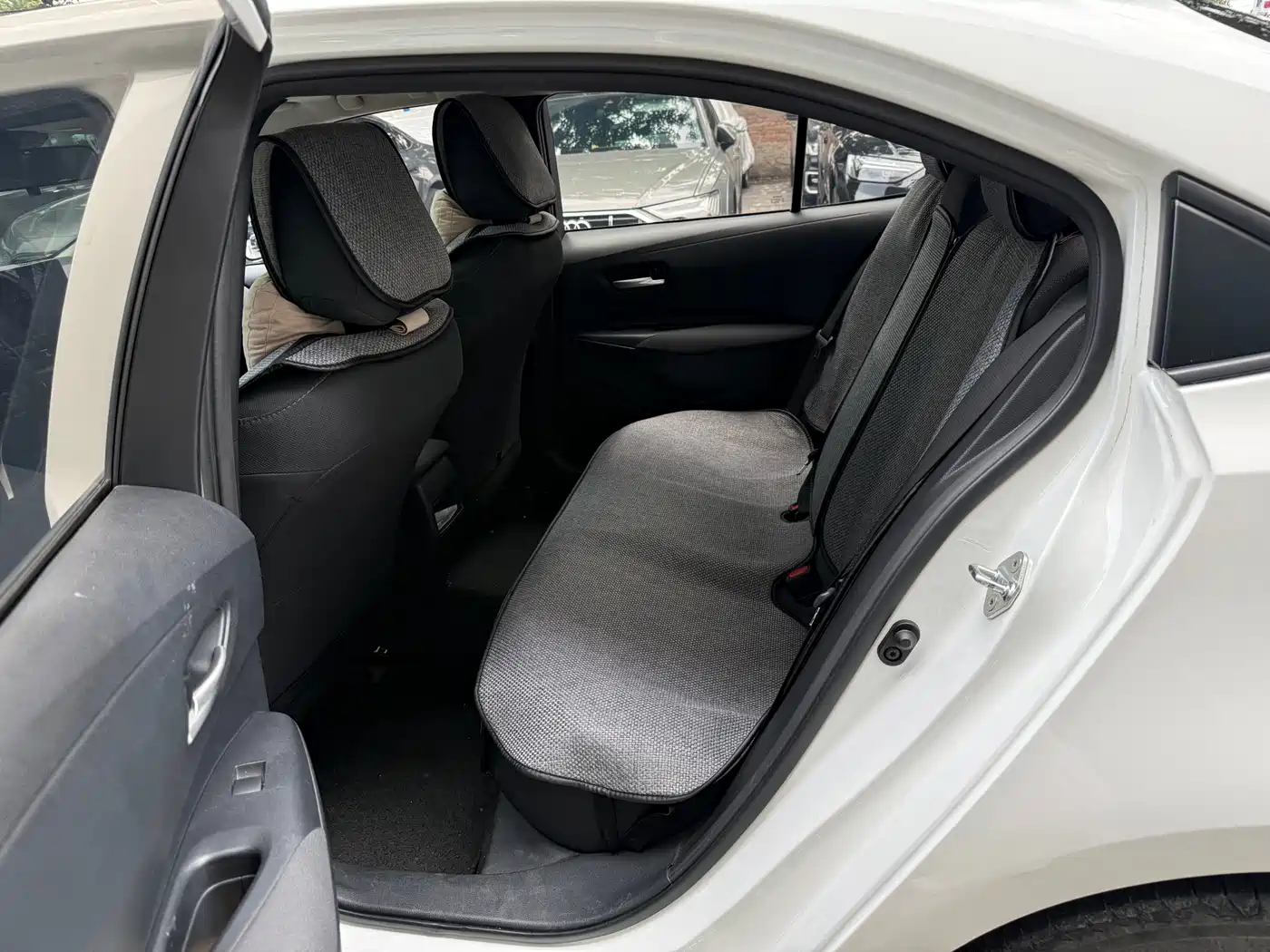 Toyota Corolla 2019 1.2T S-CVT GL-i Elite Edition фото 4