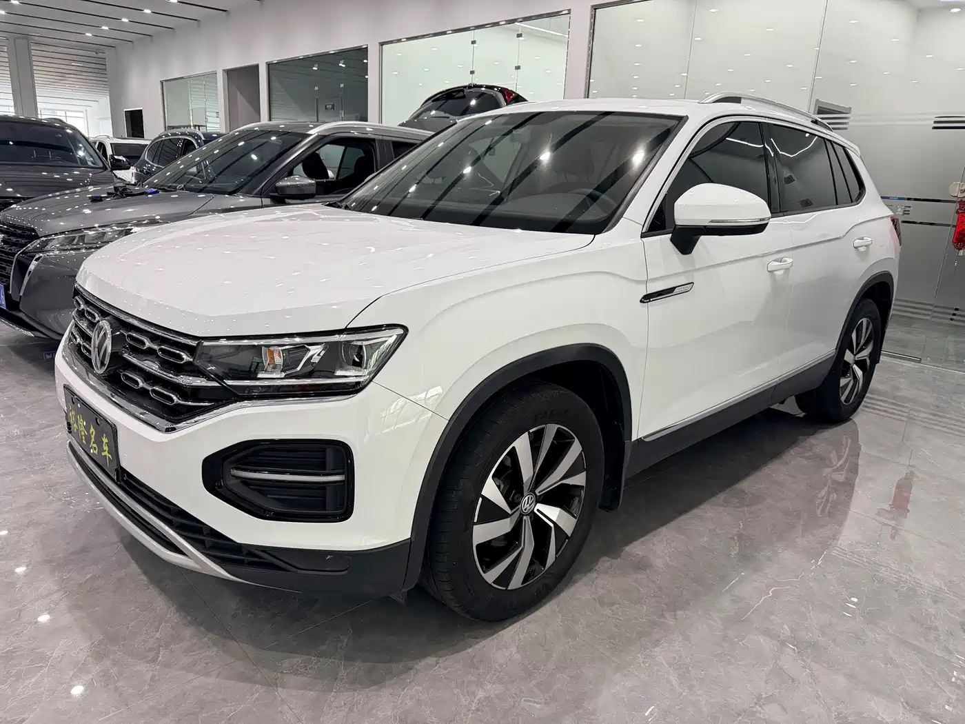 Volkswagen Tayron 2022 280TSI 2WD Luxury Smart Connect Edition