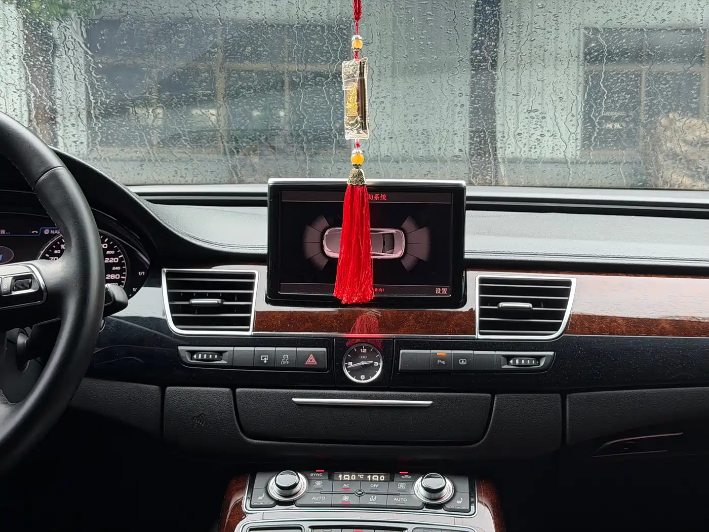 Audi A8 2011 2011 A8L 3.0 TFSI quattro Comfort (213kW)