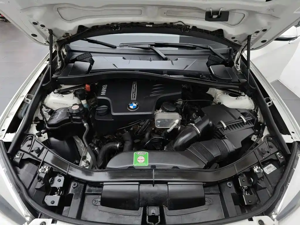 صورة 6 - BMW X1