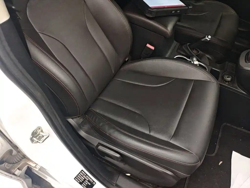 Photo 25 - Haval M6
