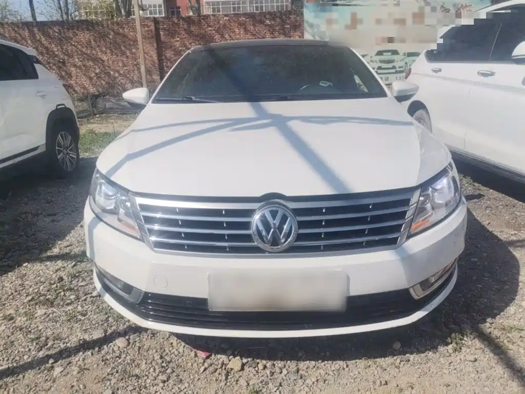 Volkswagen FAW-Volkswagen CC 2016 Model 1.8TSI Luxury фото 3