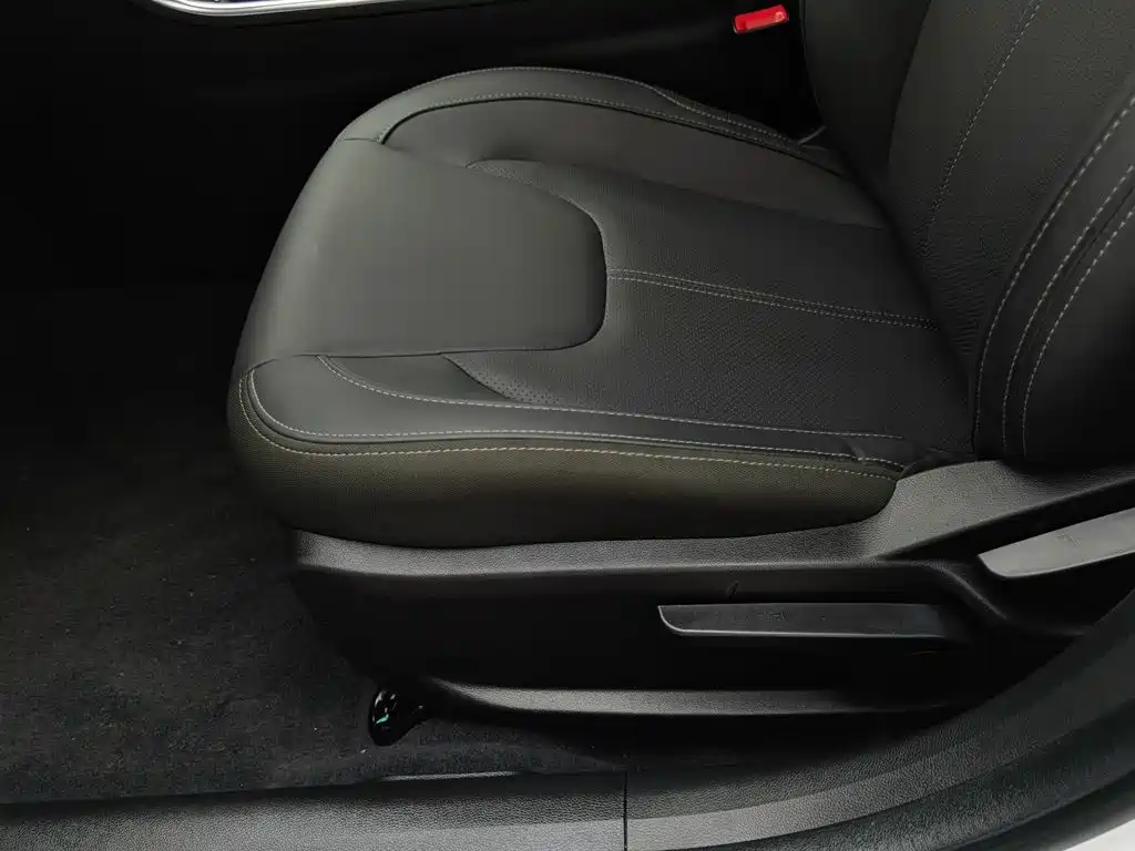 Chery Arrizo 5 2025 2025 Model Year Excellence Edition 1.5L CVT Trend