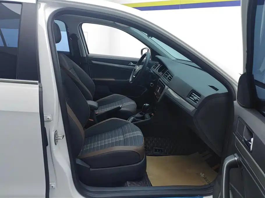 Volkswagen Lavida 2019 Lavida Start 1.5L Auto Comfort (China VI) фото 8