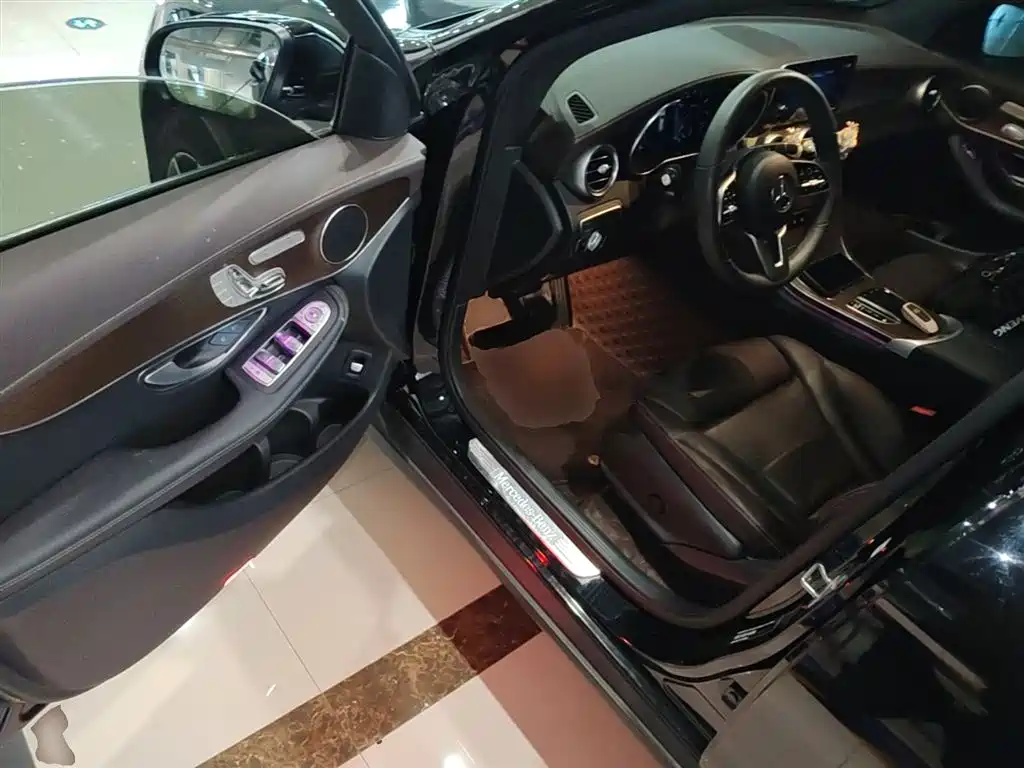 Mercedes-Benz GLC 2021 GLC 260 L 4MATIC Luxury фото 16