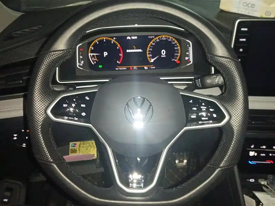 Volkswagen Tiguan L 2022 330TSI Auto 2WD R-Line Premium Edition фото 15