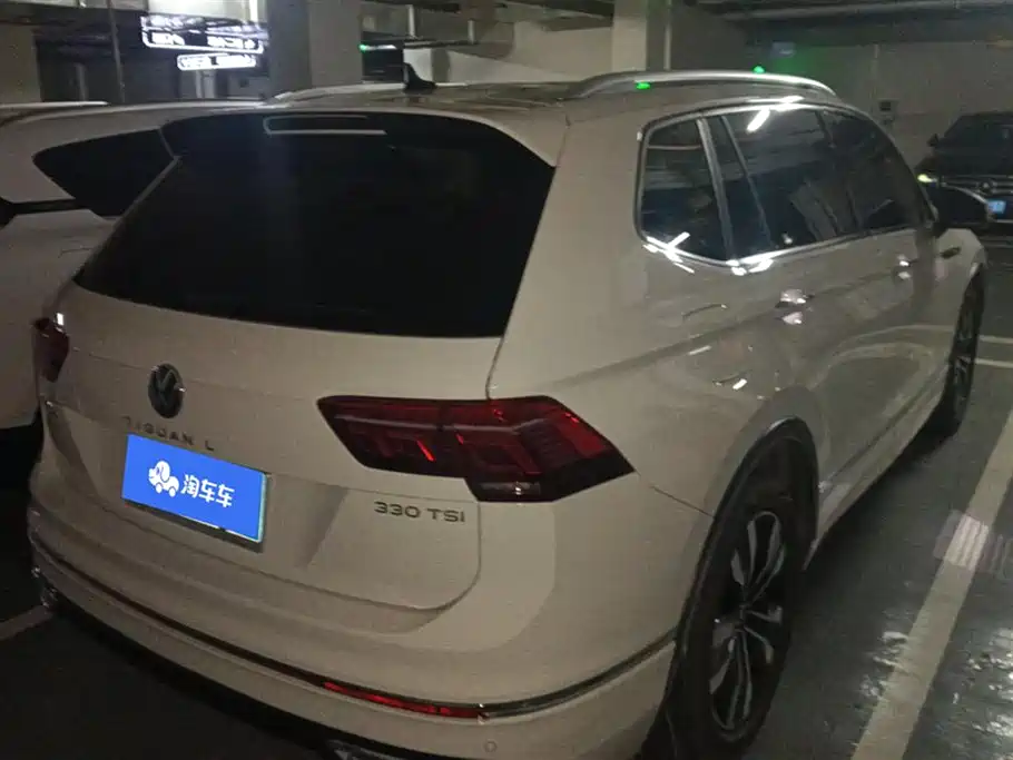 Volkswagen Tiguan L 2022 330TSI Auto 2WD R-Line Premium Edition фото 3