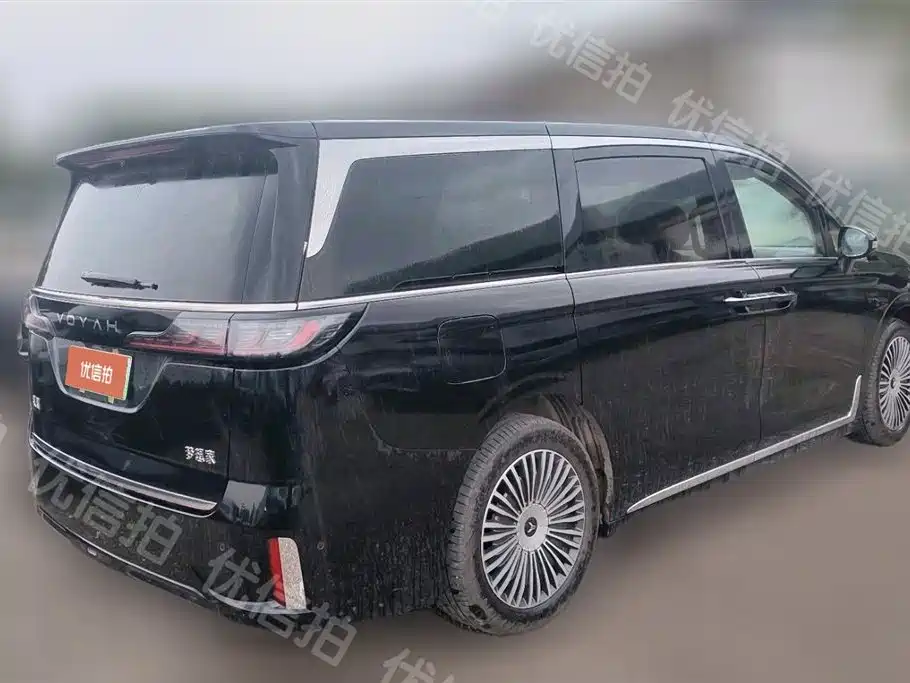 Voyah Auto Voyah Dreamer 2025 Model PHEV 4WD Premium QianKun Edition фото 4