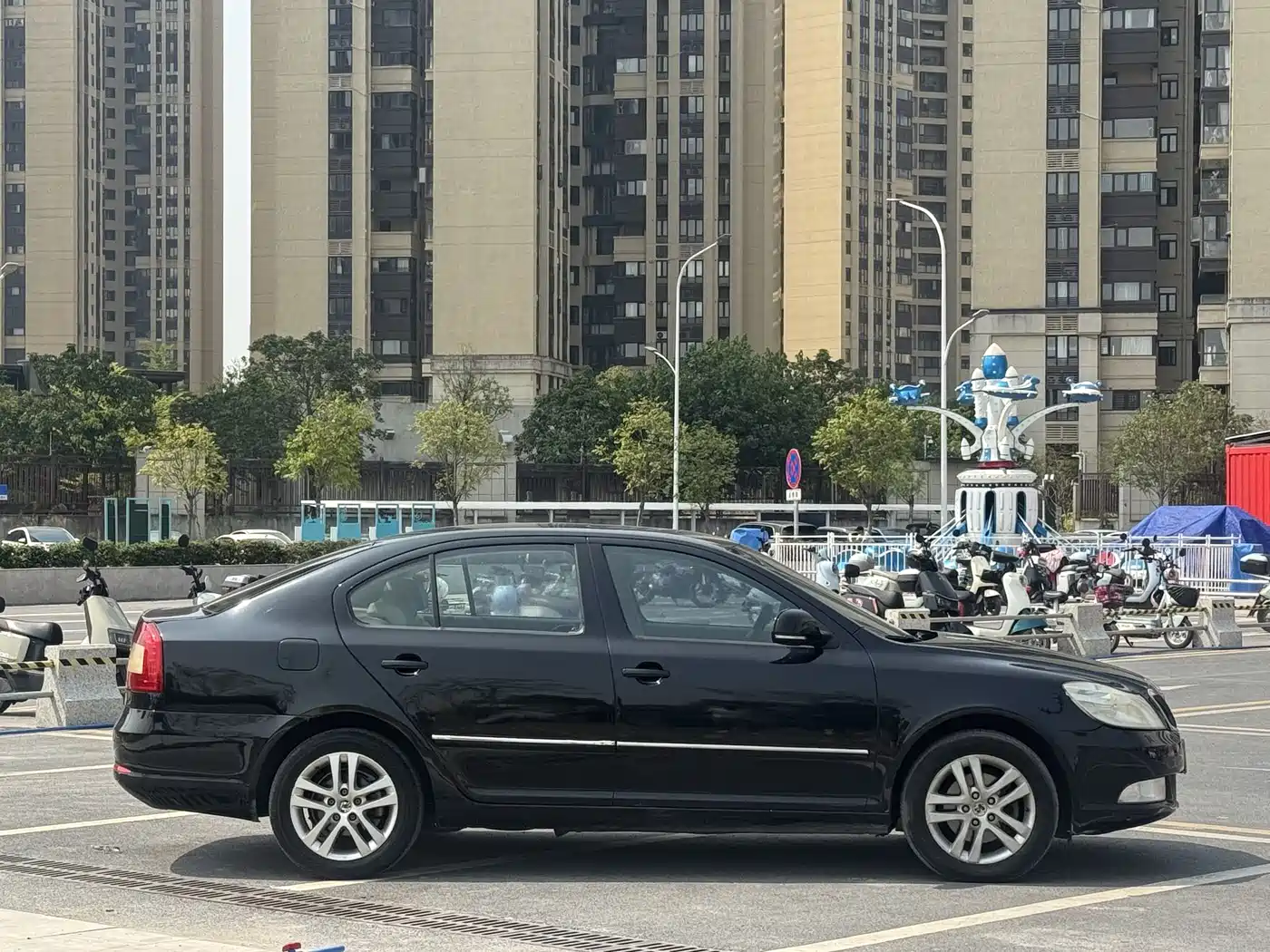 Škoda Octavia 2013 1.8TSI DSG Prestige Edition фото 6